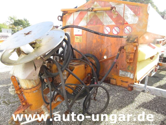 Kehrmaschine Küpper-Weisser STA80 W12H 1.2m³ Salzstreuer + Sole