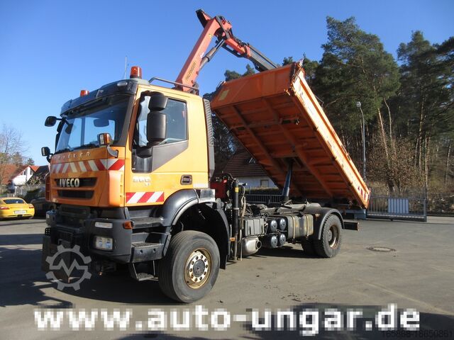 Kipper LKW Iveco Trakker 360 Kipper 4x4 Kran Palfinger