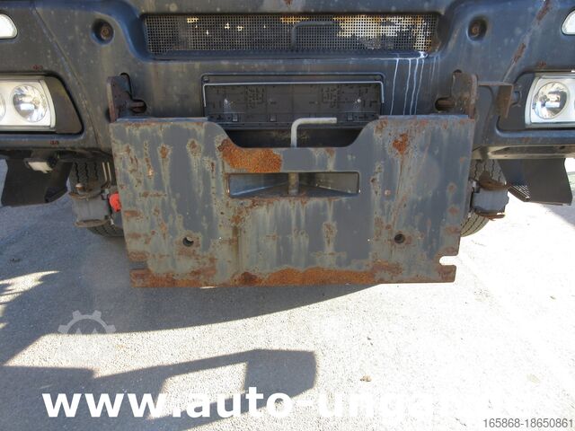 Kipper LKW Iveco Trakker 360 Kipper 4x4 Kran Palfinger