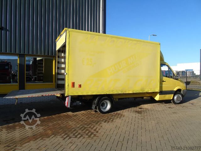 Koffer Mercedes-Benz Sprinter 516 + lift + EURO 5 + 3P