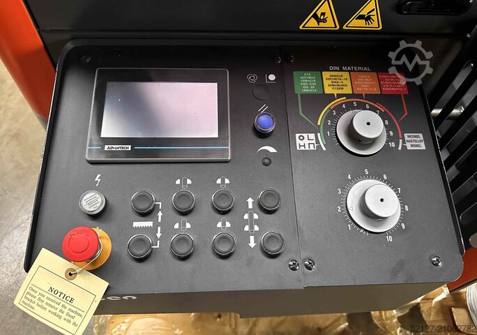 Zwei Säulen Bandsäge Vollautomat Cosen G320+ full cover