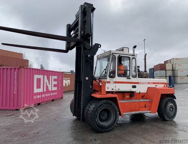 Schwerlaststapler - Diesel Svetruck 13,6-120-32