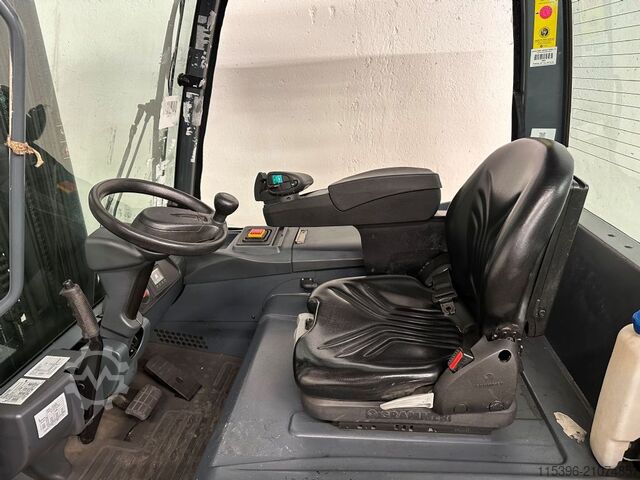 Electric 4-wheel forklift Jungheinrich EFG 430 - TRIPLEX 6 m