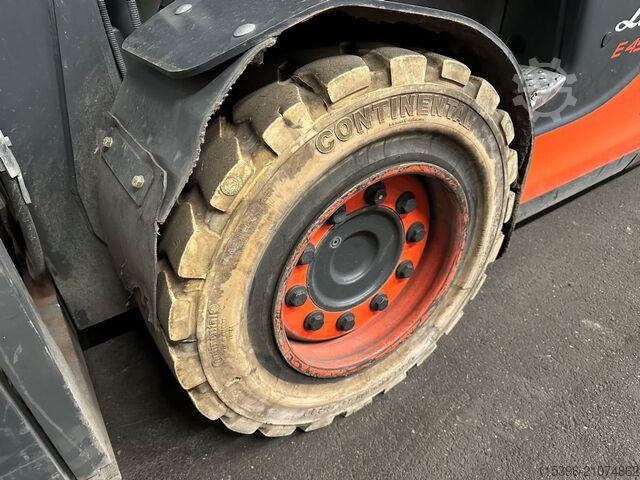 Elektro 4 Rad-Stapler Linde E45HL-01/600 - TRIPLEX 5,5 m - KLIMA !!!