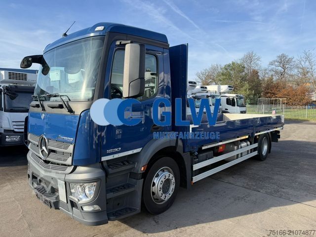 Flatbed truck MERCEDES-BENZ ACTROS 1830 L Pritsche 6,4 m*Mitnahmestapler*ADR