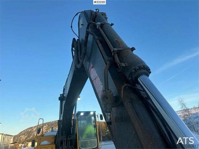 Raupenbagger Volvo EC210 BLC excavator w/ toothed bucket. WATCH VIDEO