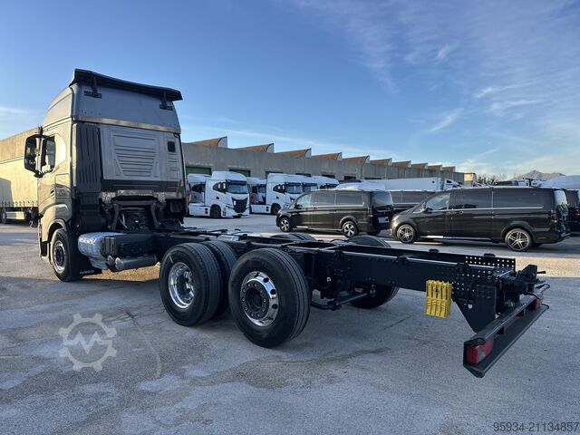 LKW-Fahrgestell Iveco S-WAY 580 6X2 ADR