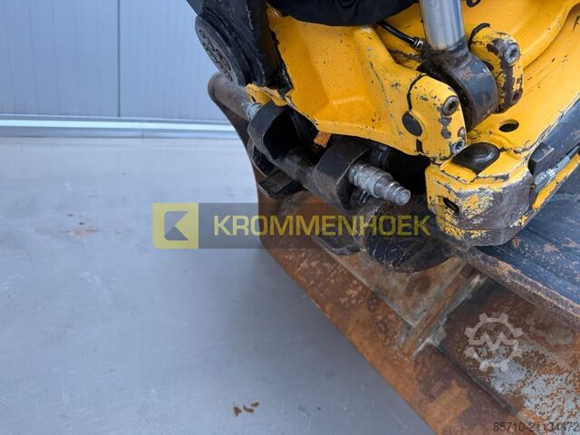 Midi excavator Takeuchi TB 290 Engcon Draaikantelstuk