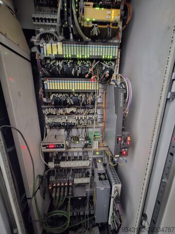 Horizontal-Bearbeitungszentrum DIXI DHP100 II