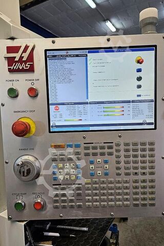 Vertikales Bearbeitungszentrum Haas VF-3YT/50