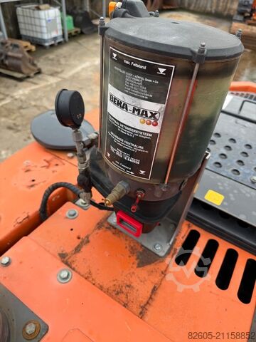 Raupenbagger Hitachi ZX 135 US 5-B