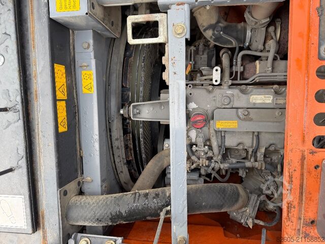 Raupenbagger Hitachi ZX 135 US 5-B