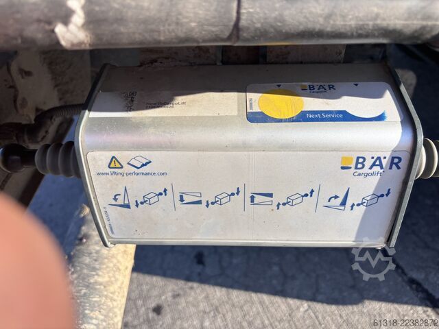 Refrigerator body van Iveco Daily 35C16