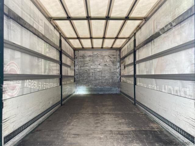 LKW mit Pritsche & Plane  Atego 1523 L