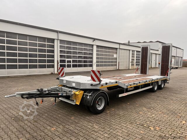 Low loader trailer Möslein T 3-6,60 VB 2t  3 Achs Tieflader, Luftgefedert
