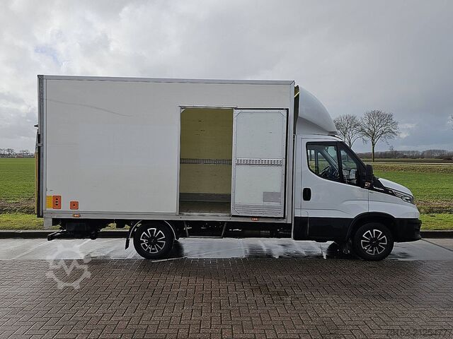 Koffer IVECO DAILY 35S16 Bakwagen Laadklep!