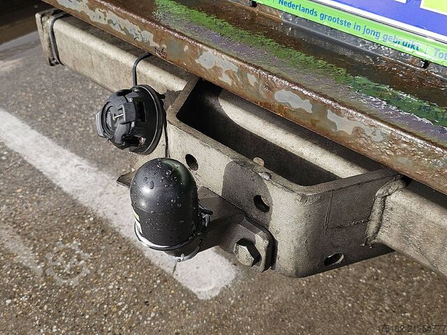 Koffer IVECO DAILY 35S16 Bakwagen Laadklep!