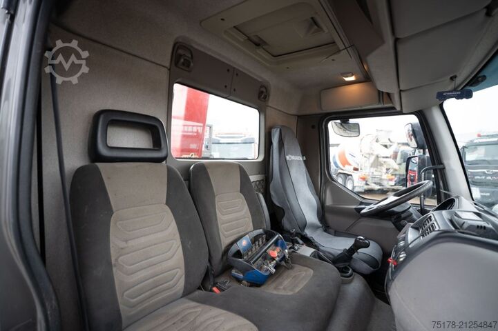 Kipper mit Kran DAF LF55.300 - 175 984 KM