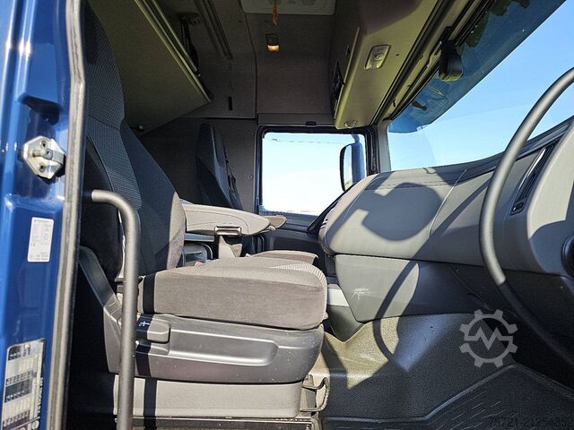 Standard-SZM DAF XF 460 SPACECAB PTO+HYDR.