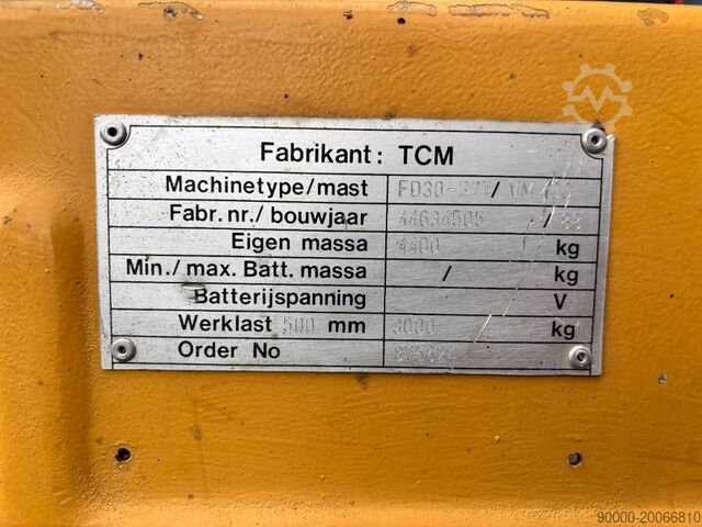 Gabelstapler TCM FD 30 Z7T Diesel 3000kg Heftruck