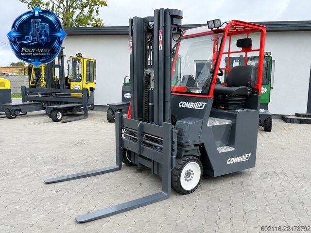 Vierwegestapler Combilift CB4000 GAS TRIPLEX 5200 FREE-LIFT
