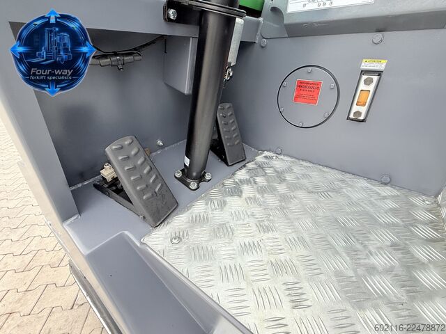 Vierwegestapler Combilift CB4000 GAS TRIPLEX 6800 POSITIONER CABIN