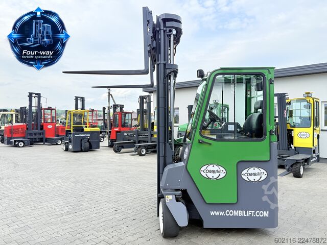 Vierwegestapler Combilift CB4000 GAS TRIPLEX 6800 POSITIONER CABIN