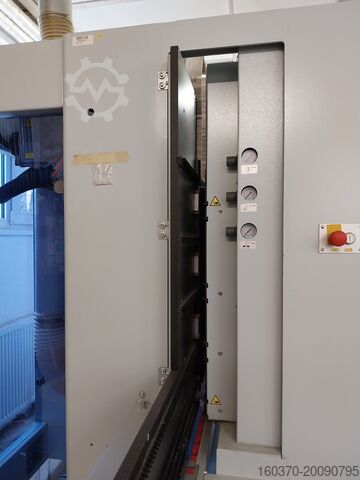 Machining center with throughfeed Weeke Optimat BHX 055