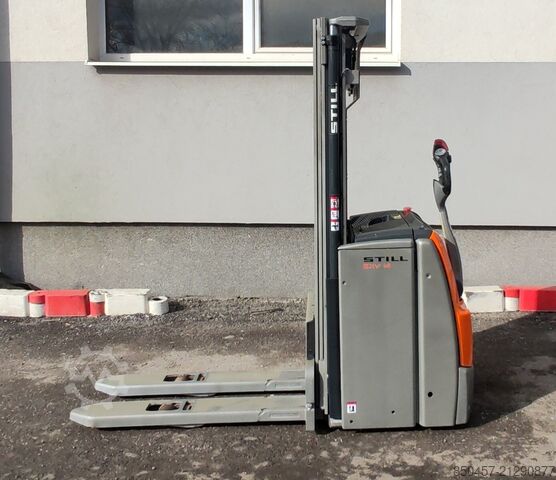 Palettenstapler Still EXV 14i new batt/ initial/ 2823h/ 4,26m