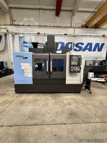 Vertikales Bearbeitungszentrum DOOSAN DNM 6700