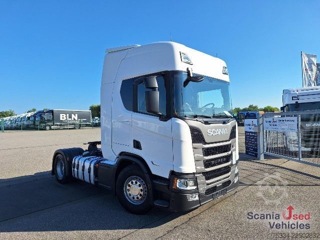 Standard tractor unit Scania R 460 A4x2NA