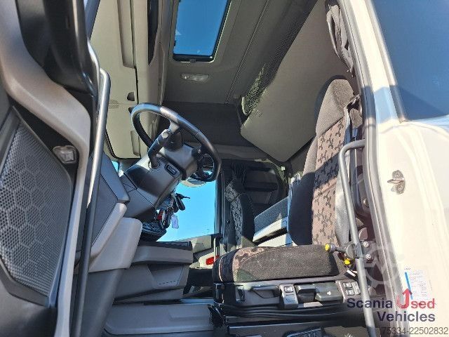 Standard tractor unit Scania R 460 A4x2NA