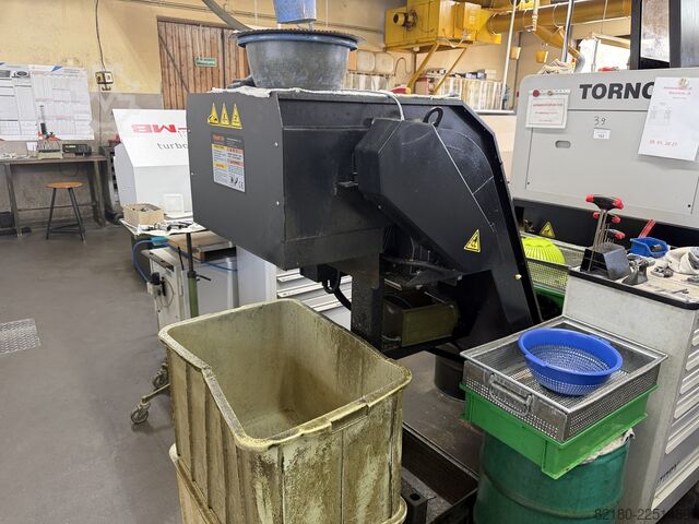Turning automatic lathe Tornos Swiss DT 26