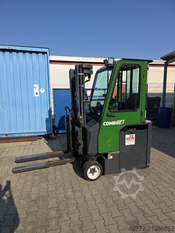 Side loader forklift Combilift CBE 3000