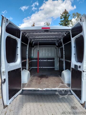 Kastenwagen FIAT Ducato 35 2,3 MultiJet L2H2