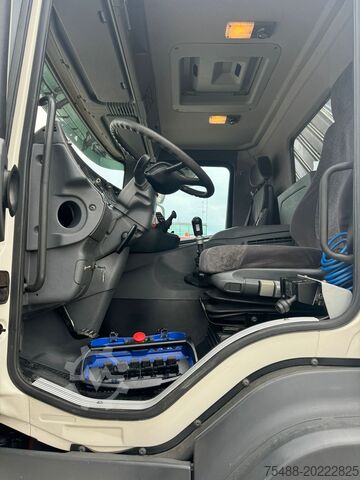 Tipper truck SCANIA 124-420 8X4 RIBALTABILE + GRU EFFER 210