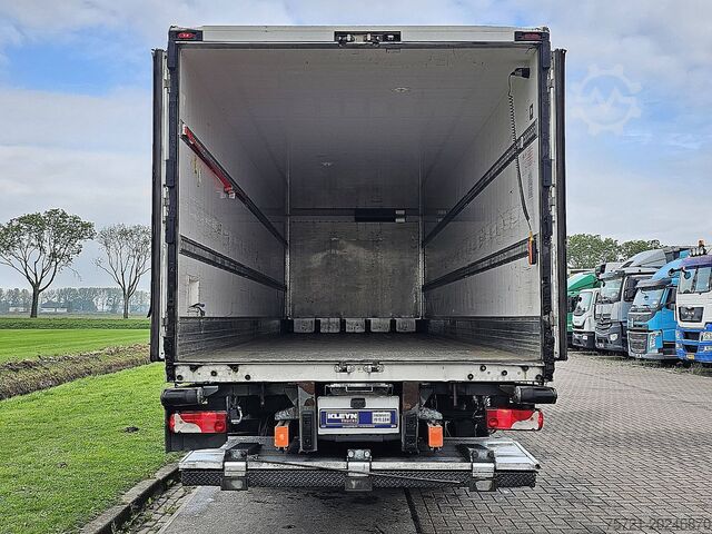 Refrigerated/frozen transport SCANIA P320 6X2*4 LAMBERET LIFT