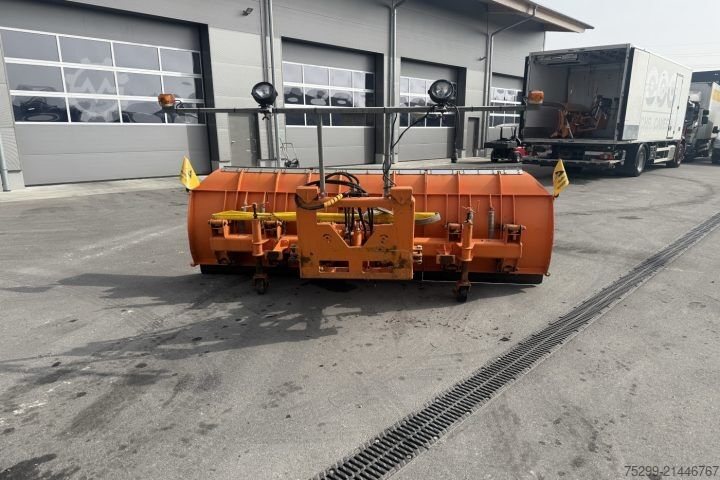 Commercial vehicle Müller-Mitteltal Müller Schneepflüge Breit 3.60 m