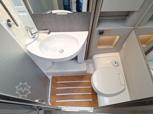 Teilintegriertes Wohnmobil HYMER/ERIBA Exsis-t 474