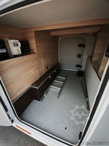 Teilintegriertes Wohnmobil KNAUS Van TI PLUS Platinium Selection 650 MEG,Automat