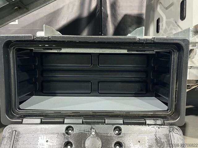 Transporter mit Kipper VW T6.1 2.0 TDI 3X SEITENKIPPER DSG SHZ AHK 1.HAND
