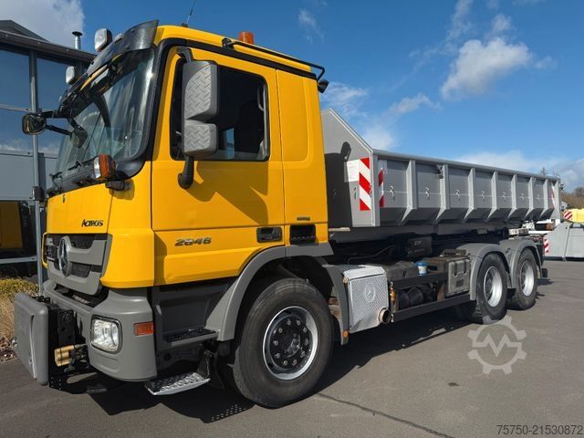 Abrollkipper MERCEDES-BENZ Actros 2846 6x4 Mulitlift XR21S Retarder,Klima