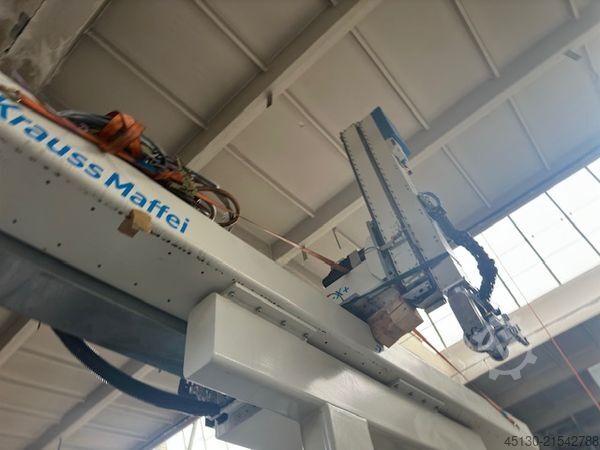 Spritzgießmaschine Krauss Maffei KM 400-3000 GX Blue Power