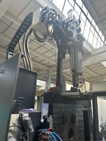 Spritzgießmaschine Engel Victory 330H/200V/140 combi Ecodrive