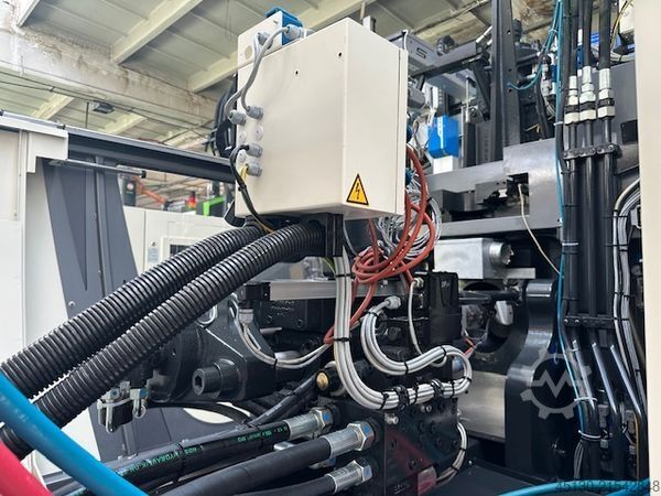 Spritzgießmaschine ENGEL Victory 330H/80V/160 combi Ecodrive