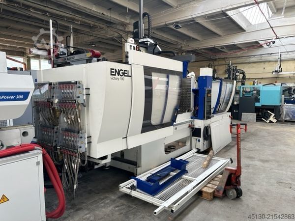 Spritzgießmaschine Engel Victory 200H/60W/180 combi