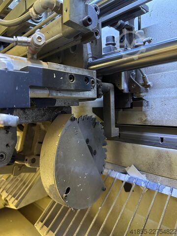Kantenanleimmaschine SCM Stefani One 108 – vollautomatische Kante