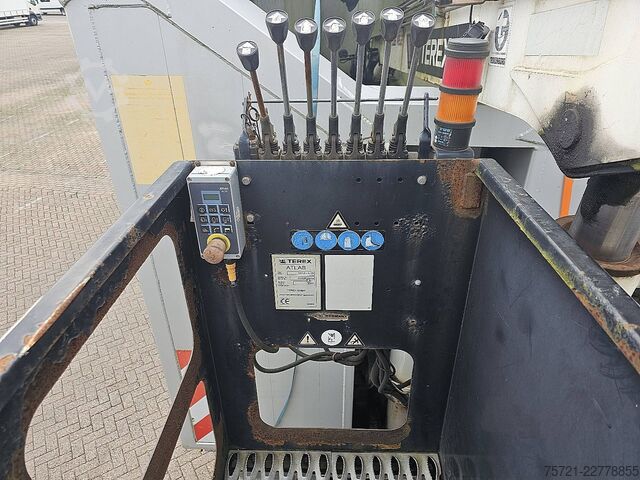 Kipper H & W HWDKSK38 ATLAS 145.2 CRANE
