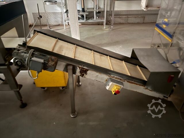 Komplettes Wiege- und Verpackungssystem Complete weighing and packing system Complete system