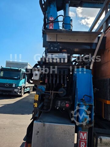 Flatbed truck VOLVO FM12-380 / 8X4 / 28m Hiab Kran / WINCH